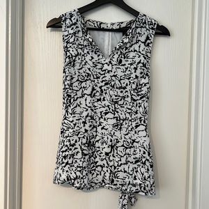 Wm’s Banana Republic Sleeveless Tie Waist Top Black/White Size 4